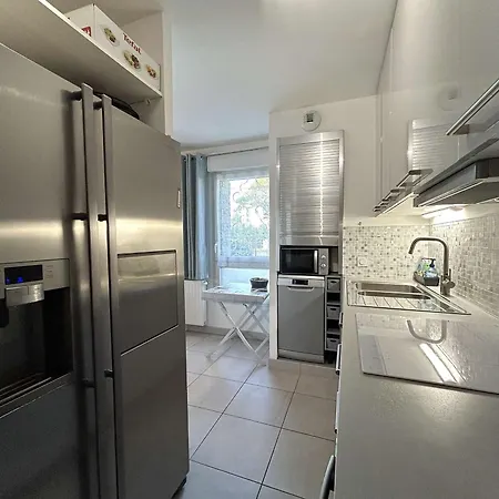 3 Pièces Avec Jardin Et Terrasse à - Fr-1-245-102 * La Baule-Escoublac