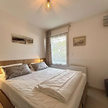 3 Pieces Avec Jardin Et Terrasse A - Fr-1-245-102 Apartment *