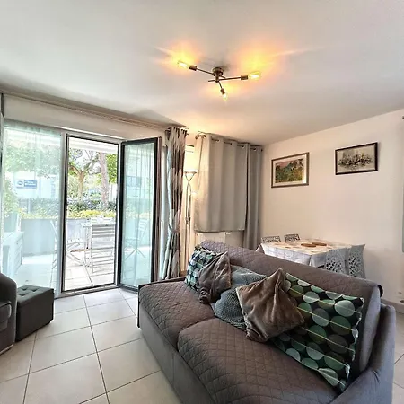 3 Pièces Avec Jardin Et Terrasse à - Fr-1-245-102 Apartamento